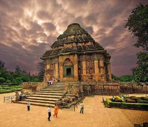 🌞 Konark Sun Temple – A Marvel in Stone